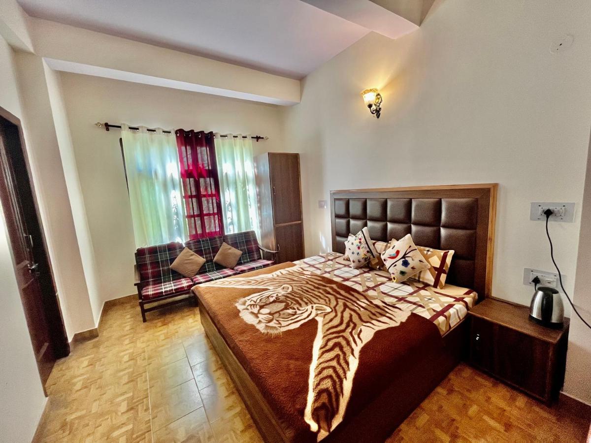 Residence Inn Homestay Simlá Kültér fotó