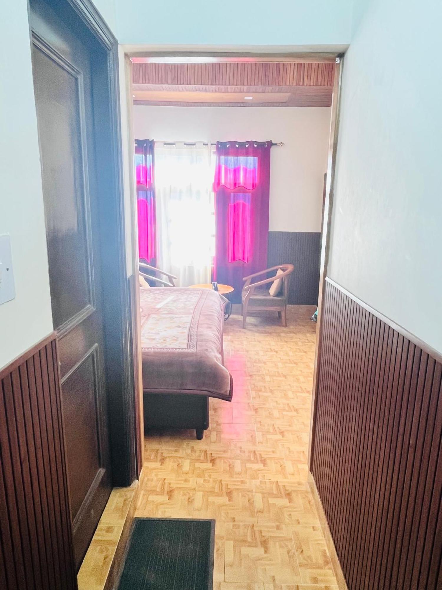 Residence Inn Homestay Simlá Kültér fotó