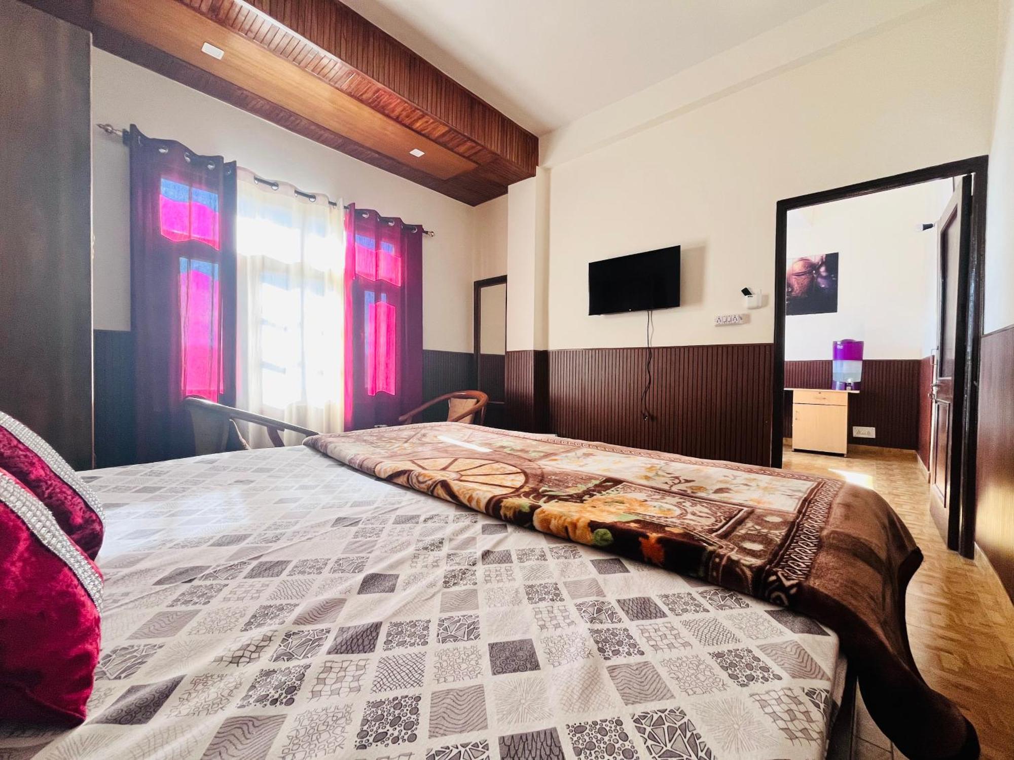 Residence Inn Homestay Simlá Kültér fotó